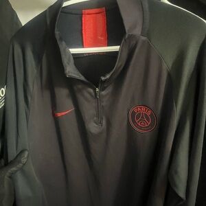 Men's Nike Paris Saint German Training Top, Quarter Zip, Size Large , Charcoal